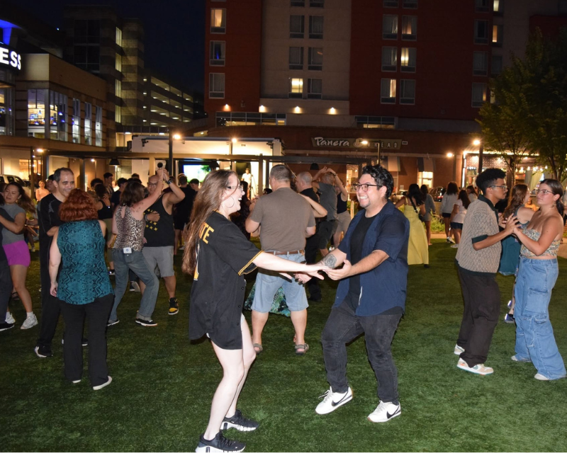Salsa Dancing on the Lawn 1